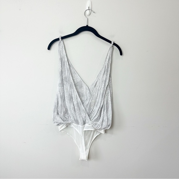 Free People Intimately Siren Bodysuit Silver Gray White Animal Leopard Print - Picture 4 of 9